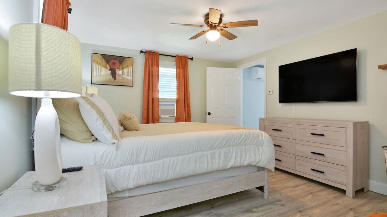 Photo of Bedroom in Methuen