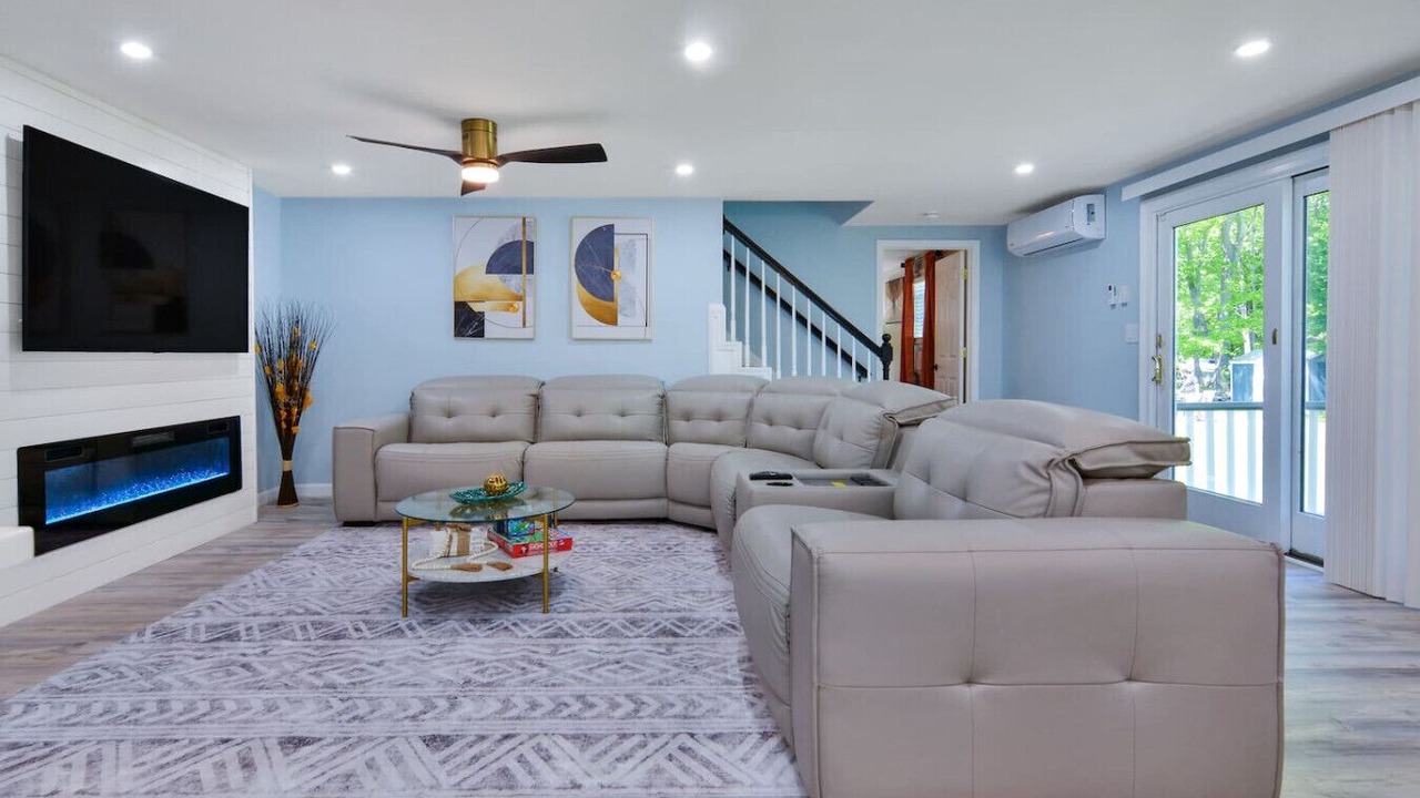 Photo of Livingroom in Methuen