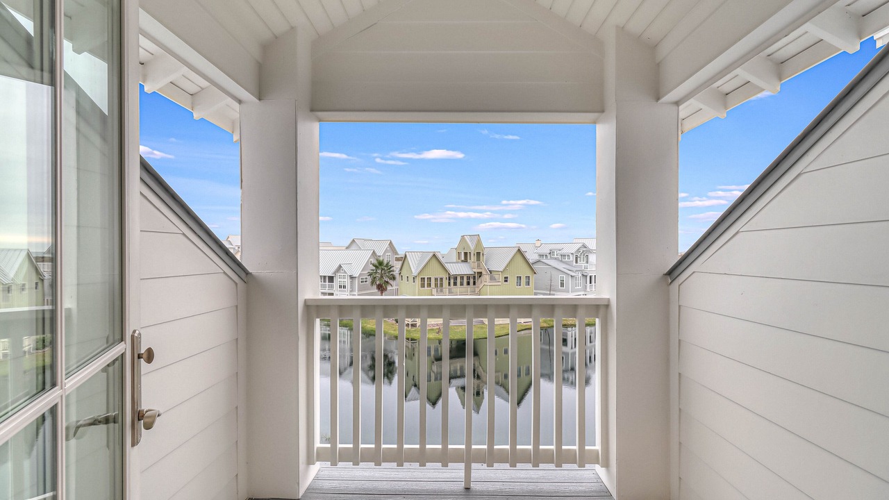 Photo of Patio Balcony in Cinnamon Shore