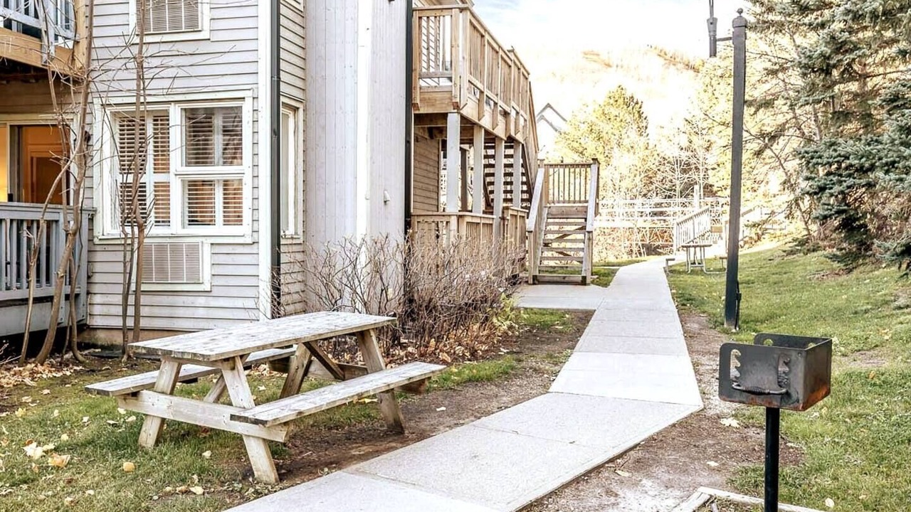 Photo of Others in Craigleith