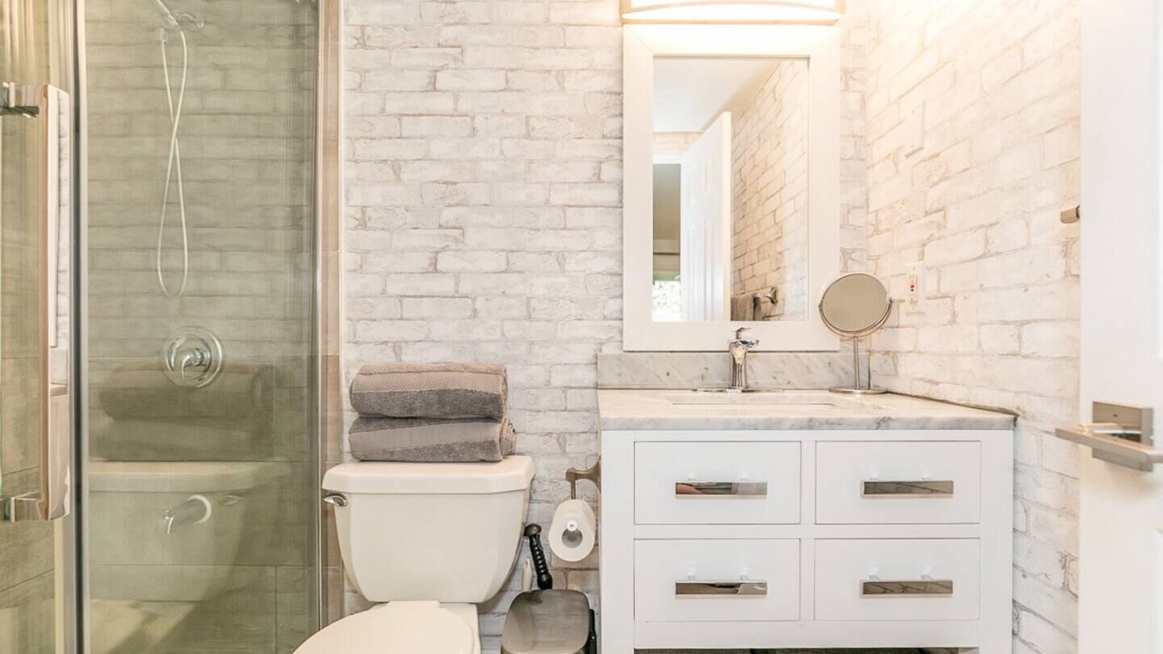 Photo of Bathroom in Craigleith