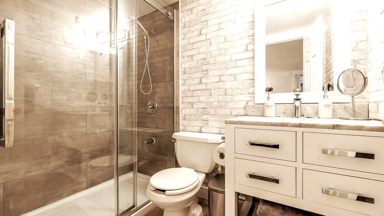 Photo of Bathroom in Craigleith