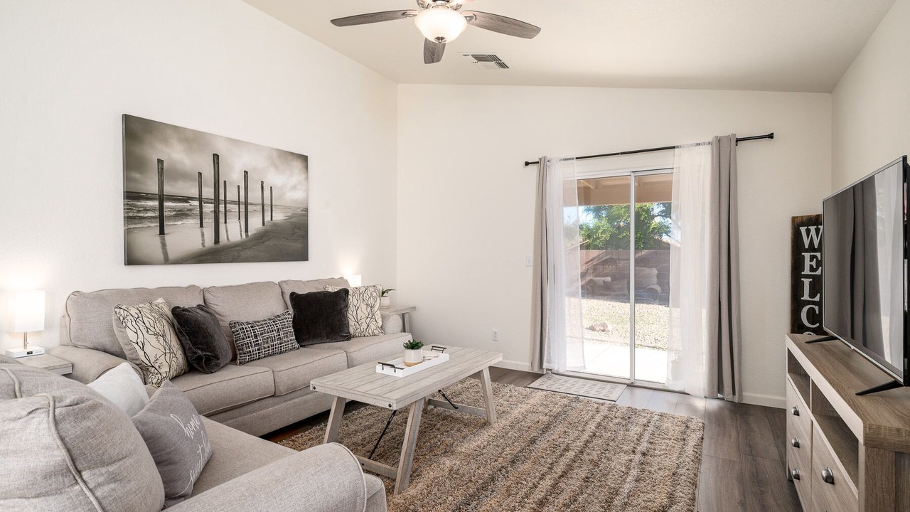 Photo of Livingroom in Dove Mountain