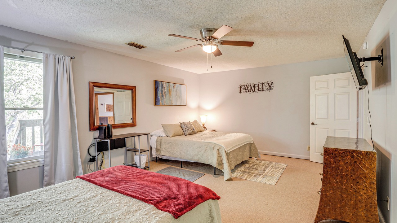 Photo of Bedroom in Hollywood