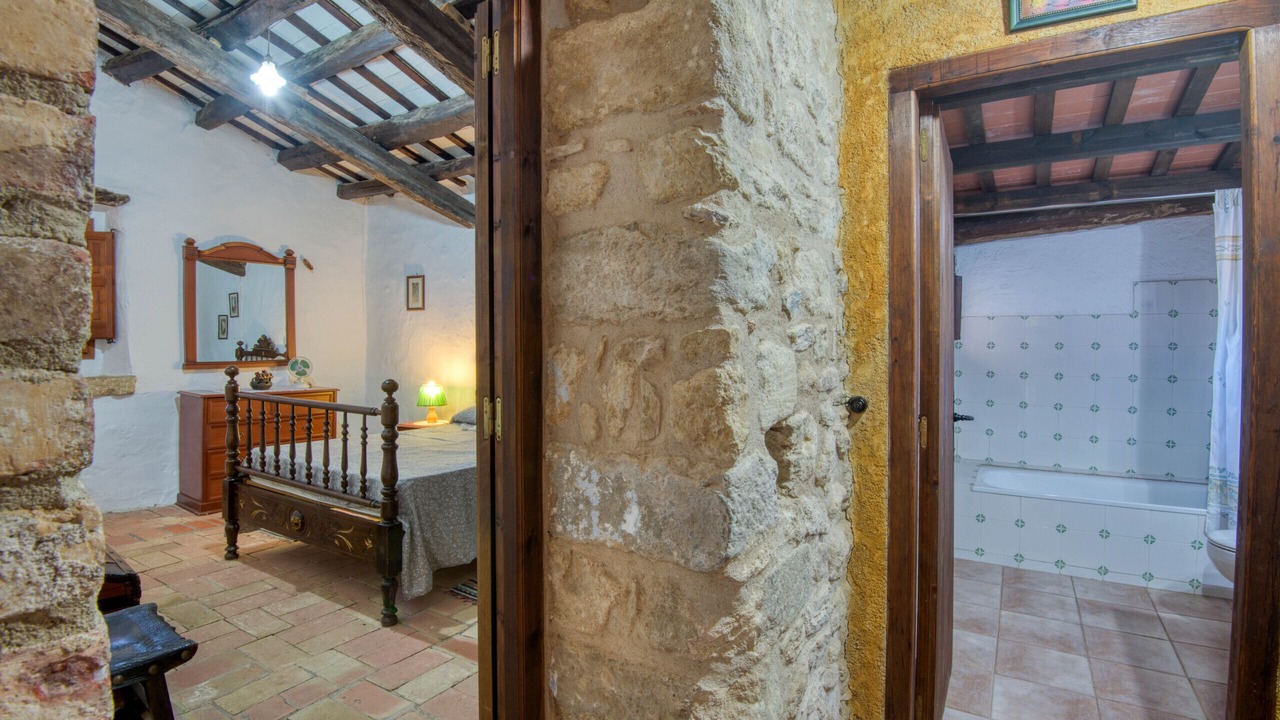 Photo of Bathroom in Canapost