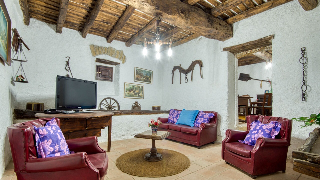 Photo of Livingroom in Canapost