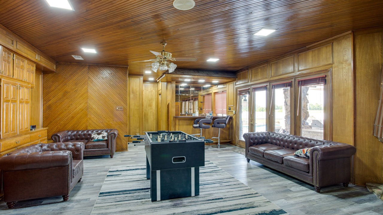Photo of Bedroom in Commerce