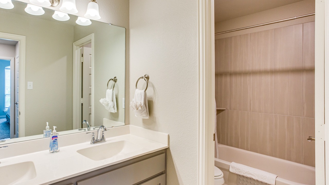 Photo of Bathroom in Forney