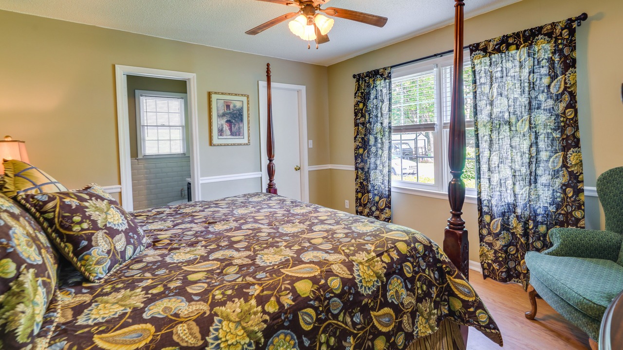 Photo of Bedroom in New Bern