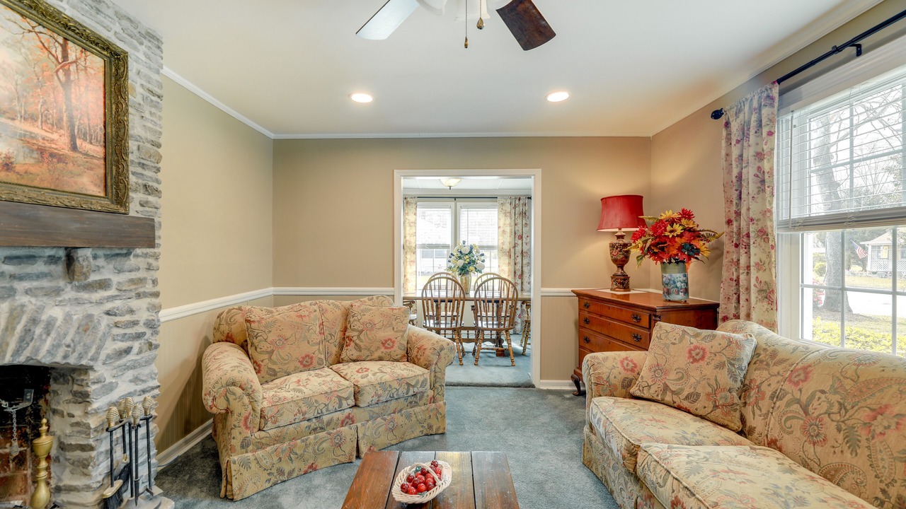 Photo of Livingroom in New Bern