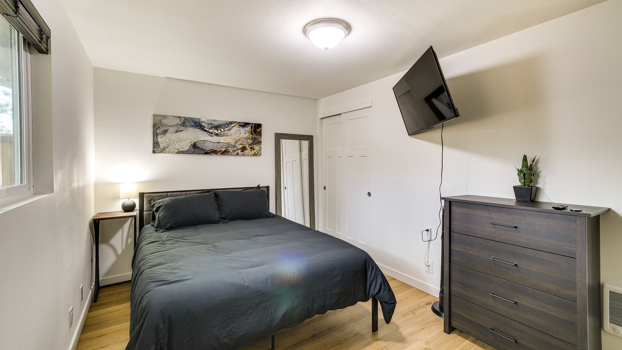 Photo of Bedroom in Pacific