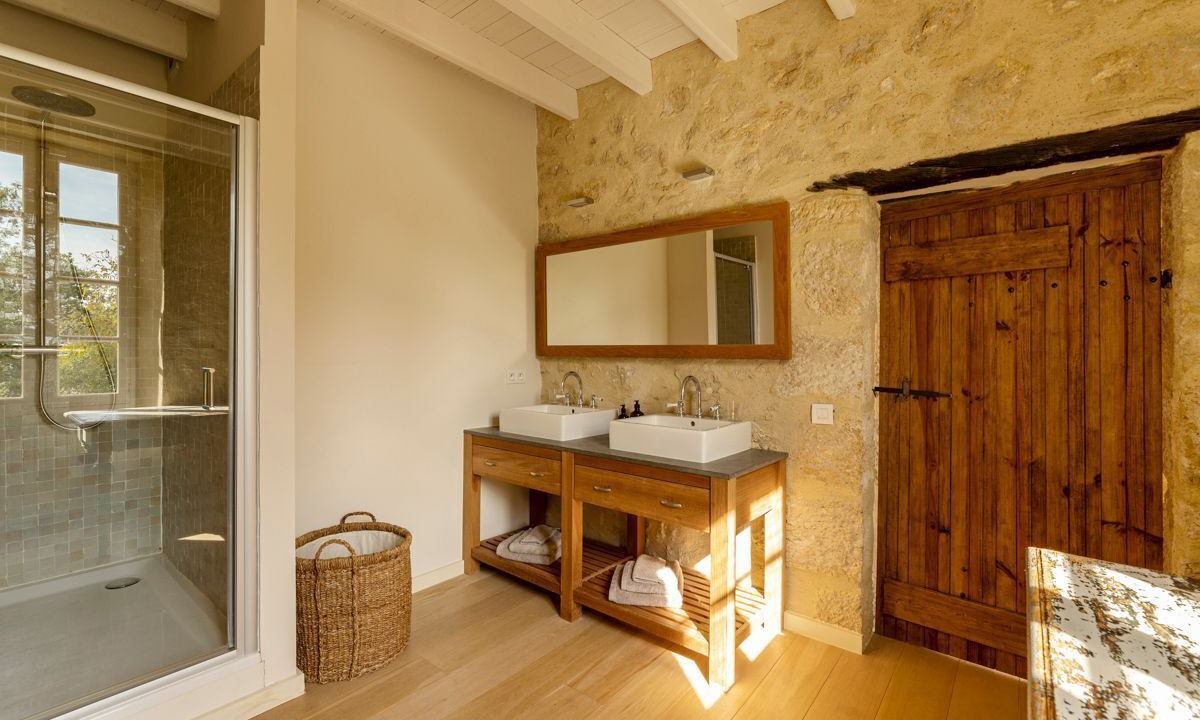 Photo of Bathroom in Saint-Orens-Pouy-Petit