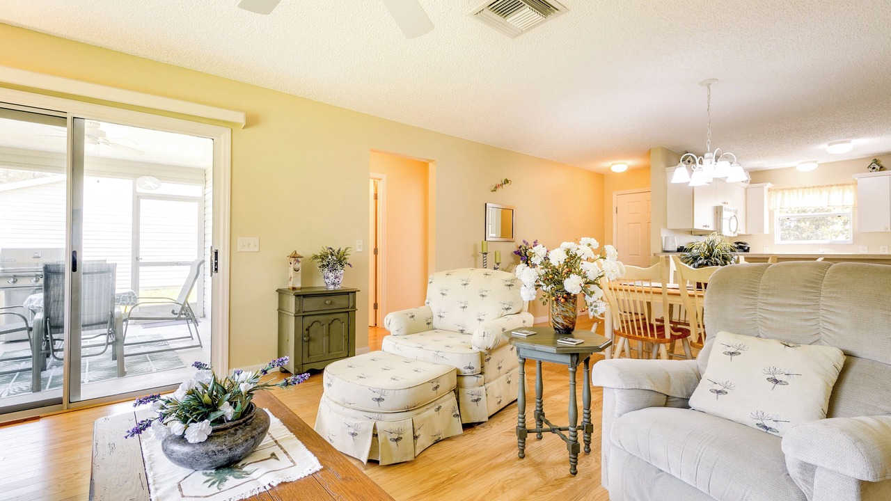 Photo of Livingroom in Lynnhaven