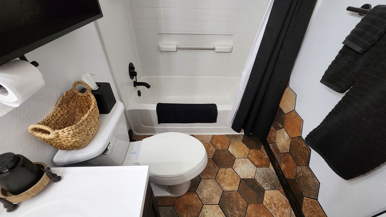 Photo of Bathroom in Alpine