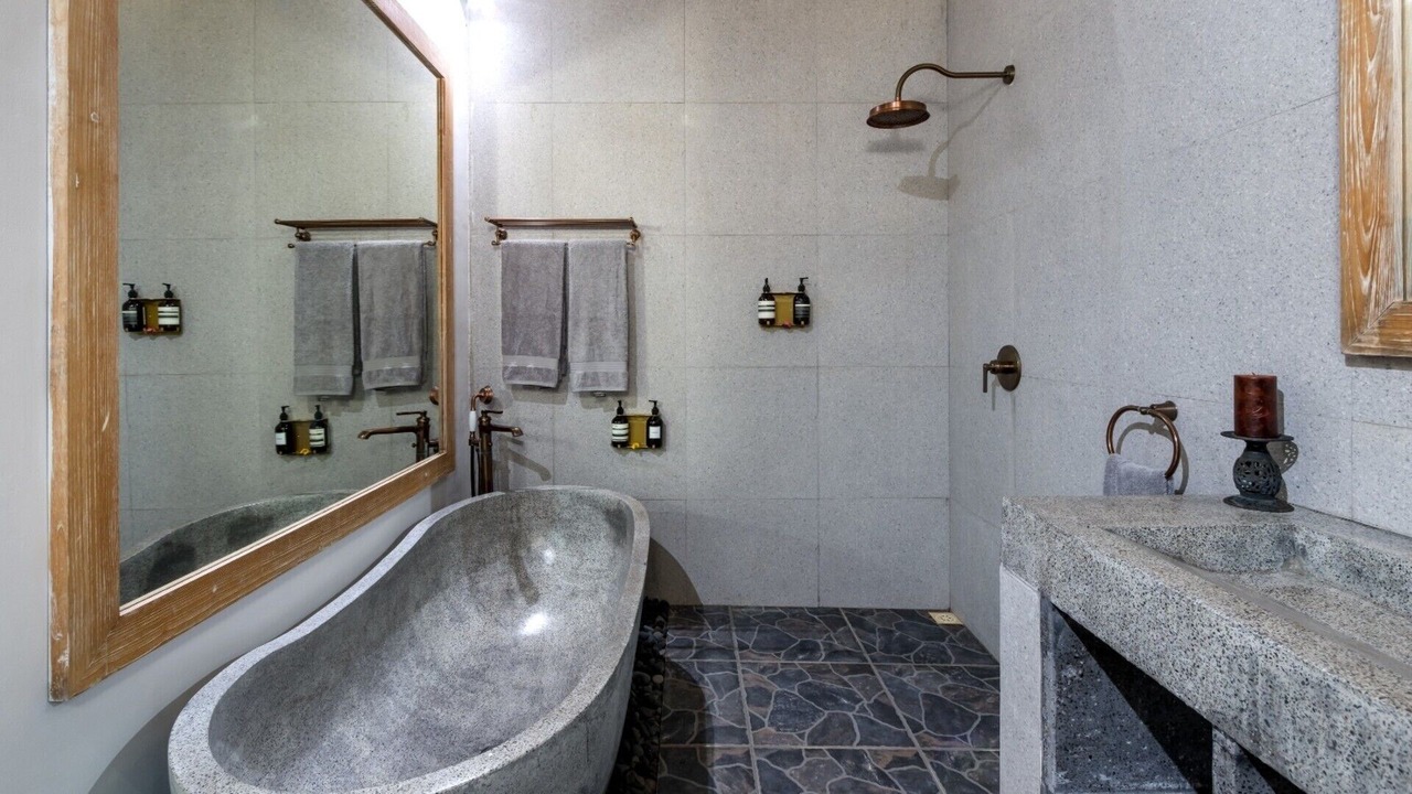 Photo of Bathroom in Kubu