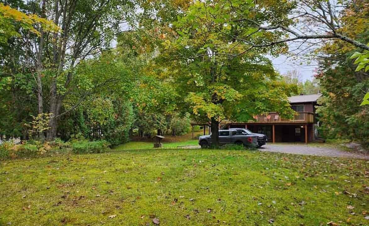 Photo of Outdoor in McKellar
