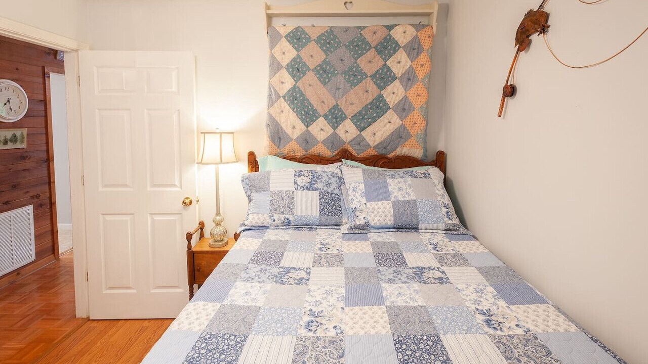 Photo of Bedroom in Mountain Rest