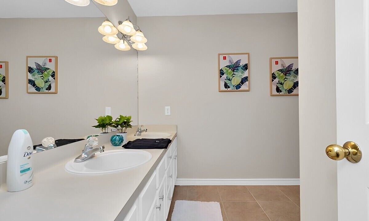 Photo of Bathroom in Willis