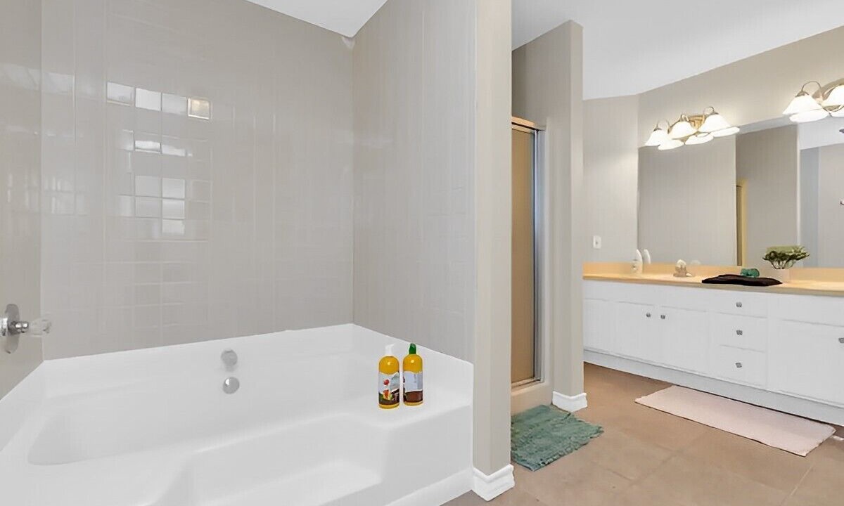 Photo of Bathroom in Willis