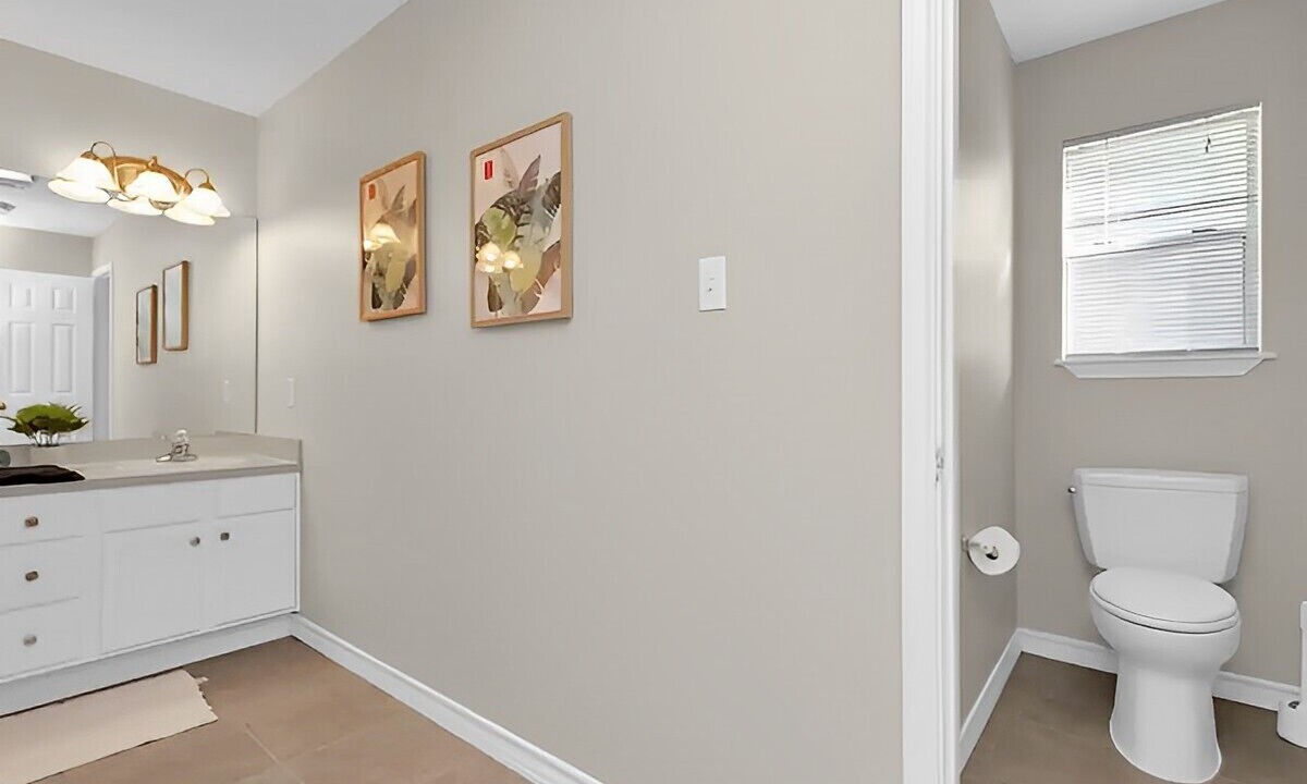 Photo of Bathroom in Willis