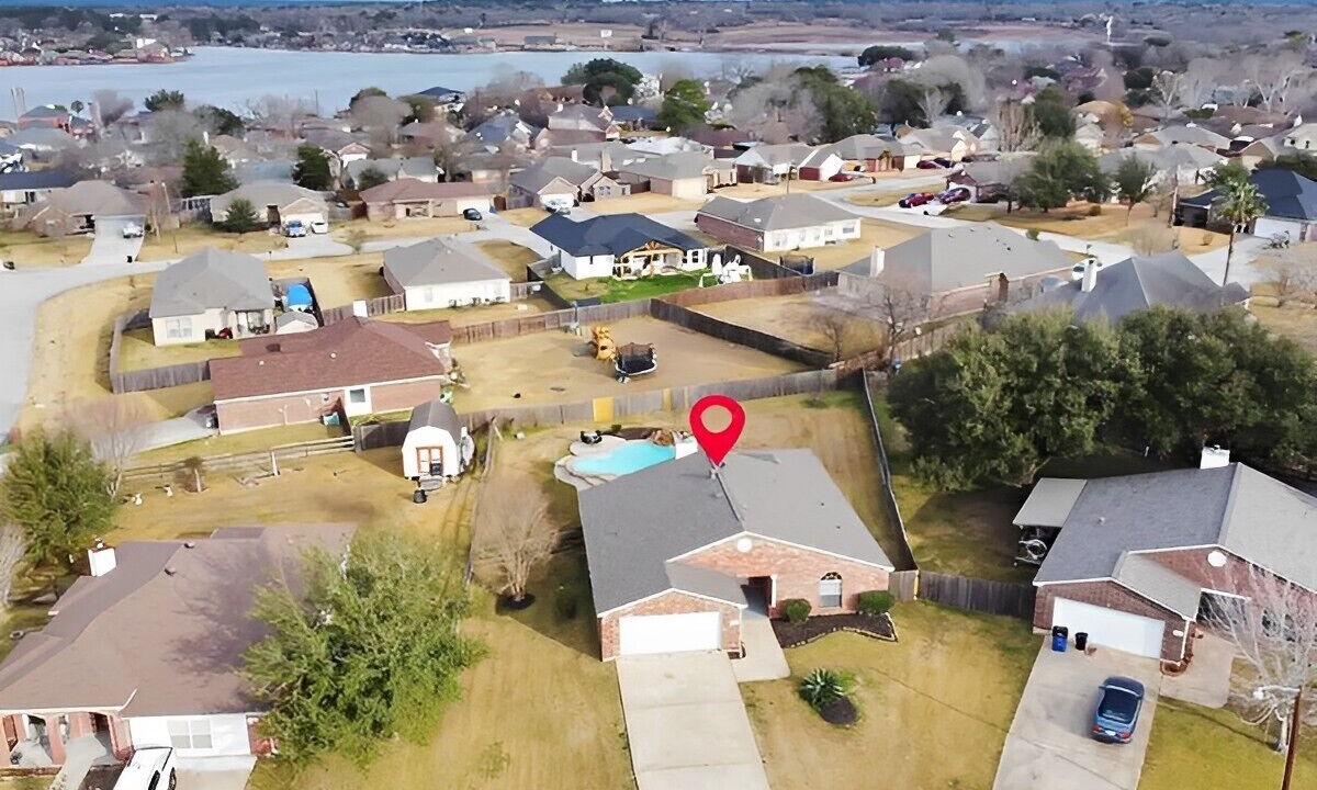 Photo of Outdoor in Willis