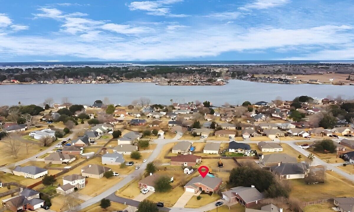 Photo of Outdoor in Willis