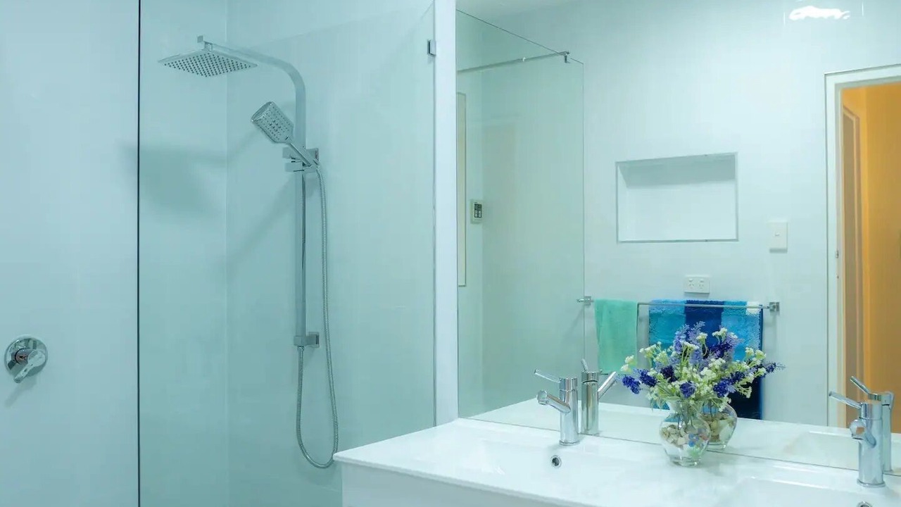 Photo of Bathroom in Magil