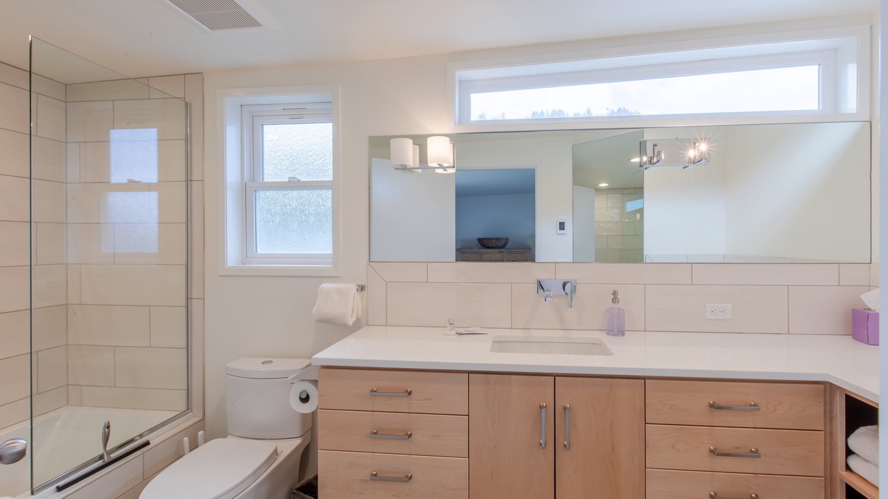 Photo of Bathroom in Arch Cape
