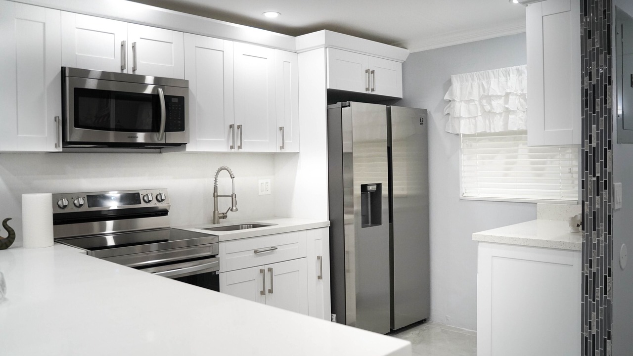 Photo of Kitchen in Lauderdale Lakes