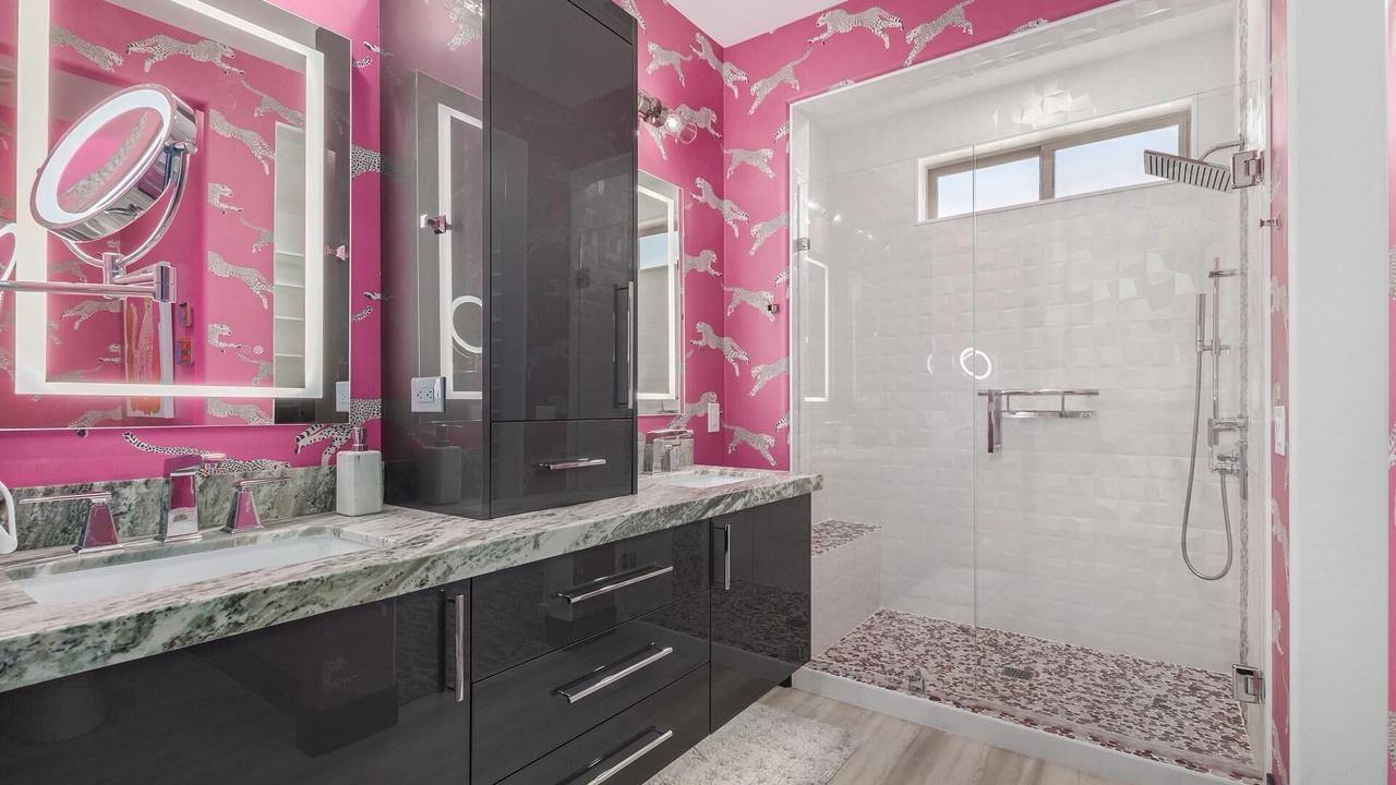 Photo of Bathroom in Palm Valley