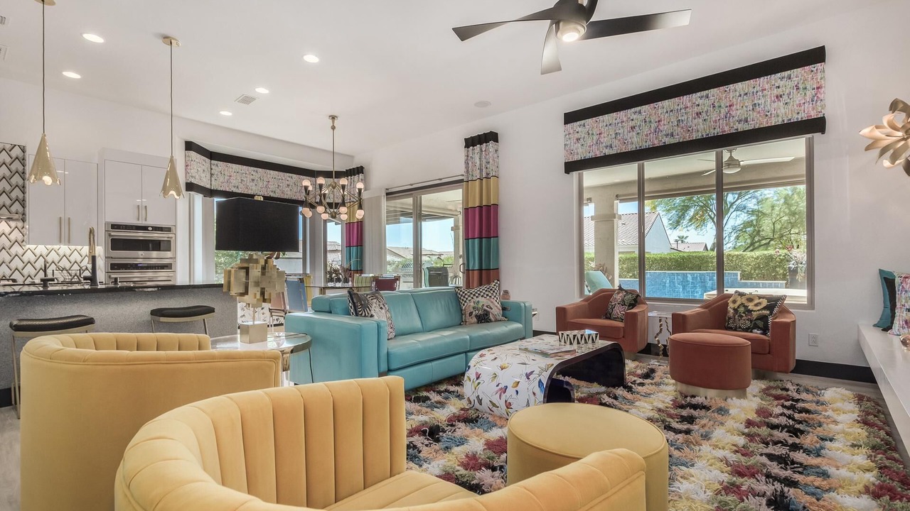 Photo of Livingroom in Palm Valley