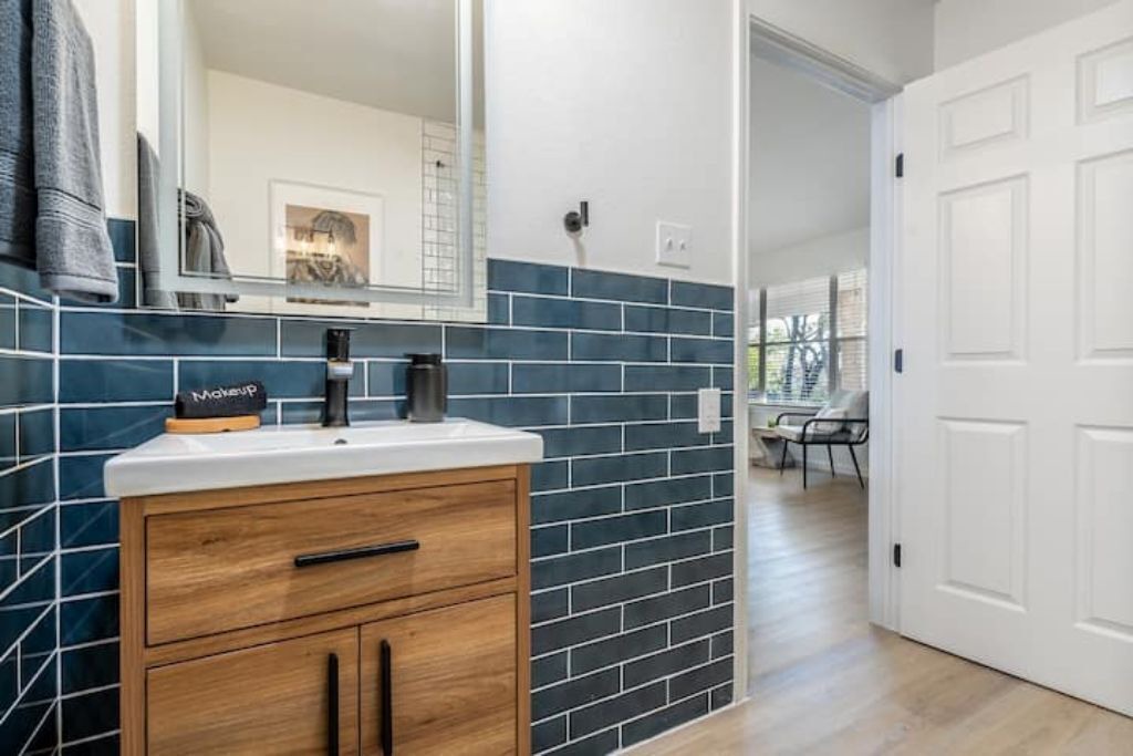 Photo of Bathroom in Highland Lake Estates