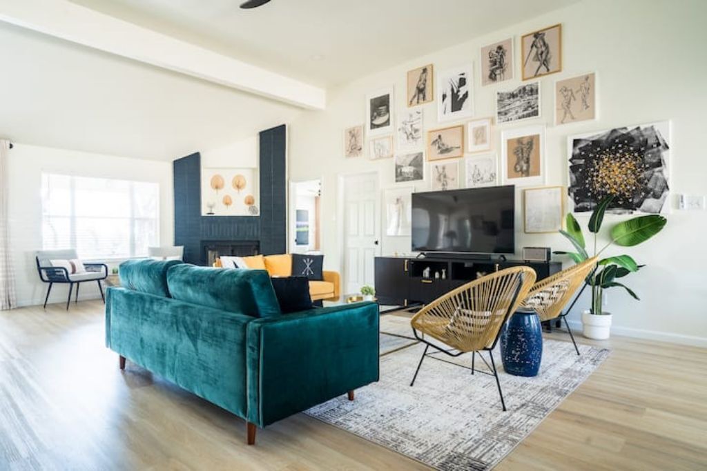 Photo of Livingroom in Highland Lake Estates