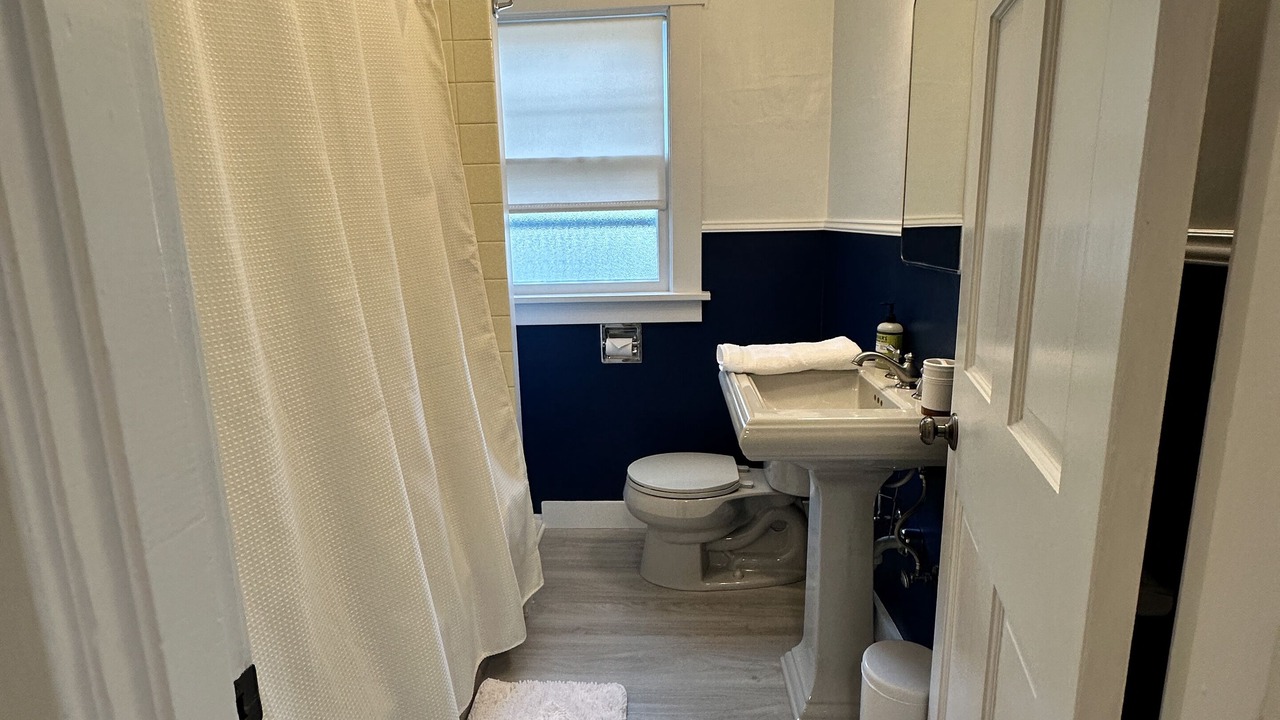 Photo of Bathroom in North Queen Anne