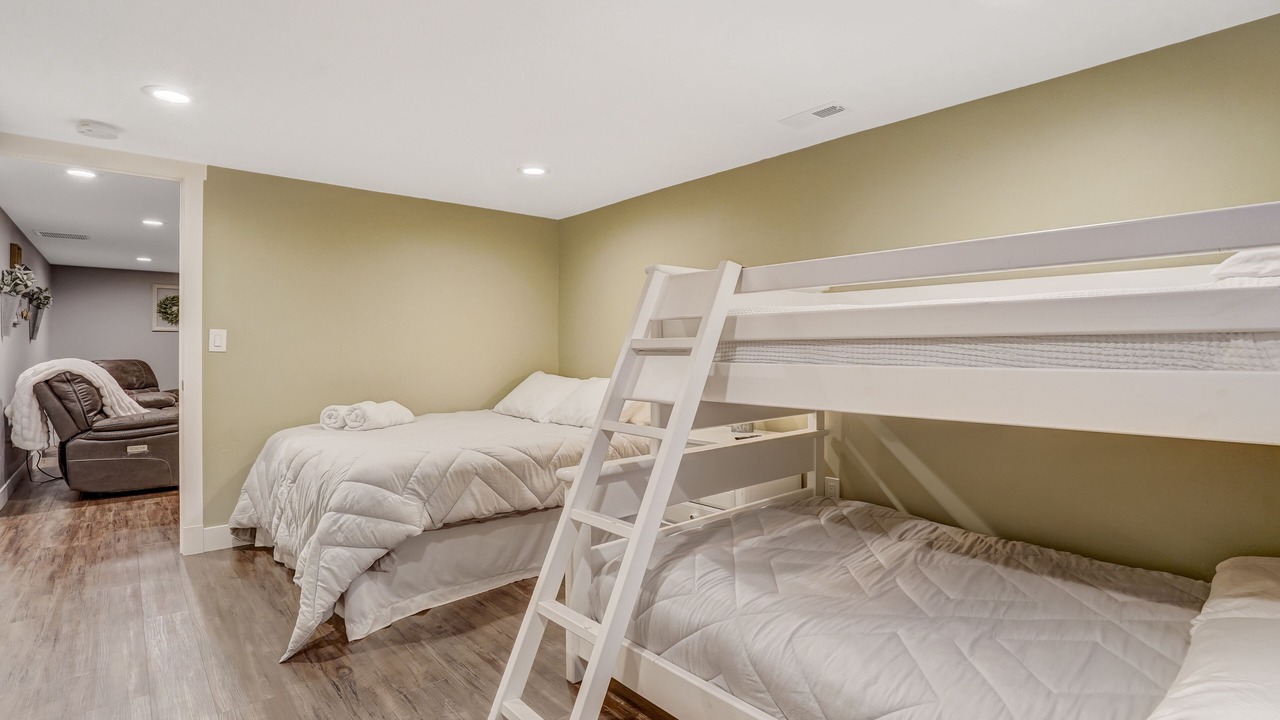 Photo of Bedroom in Cheyenne Meadows