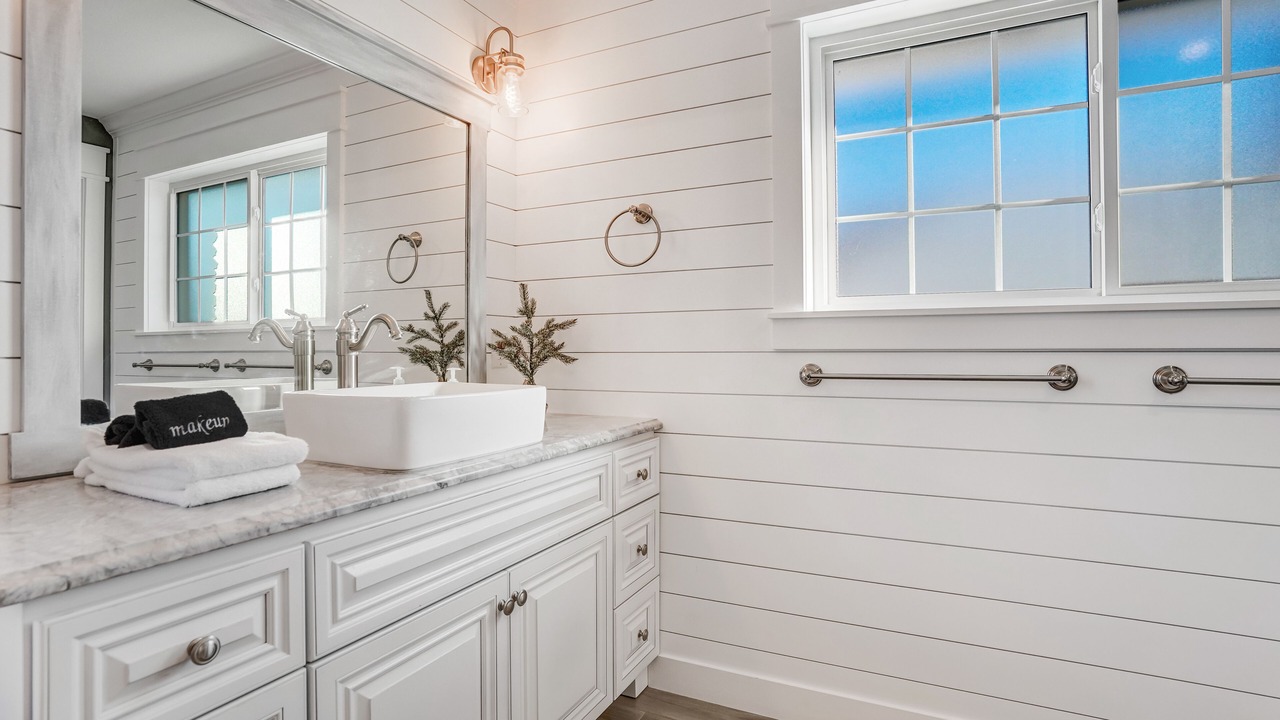 Photo of Bathroom in Cheyenne Meadows