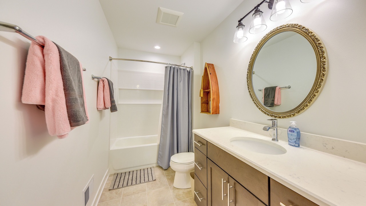 Photo of Bathroom in New Munster