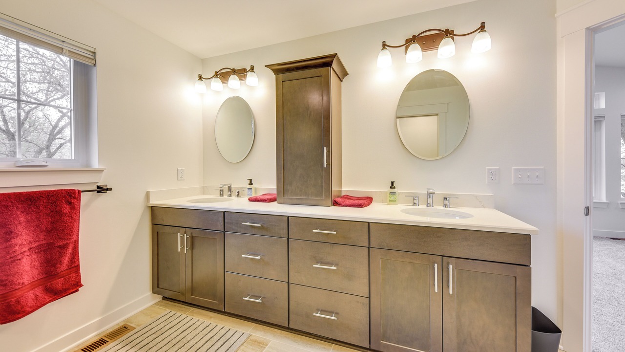 Photo of Bathroom in New Munster