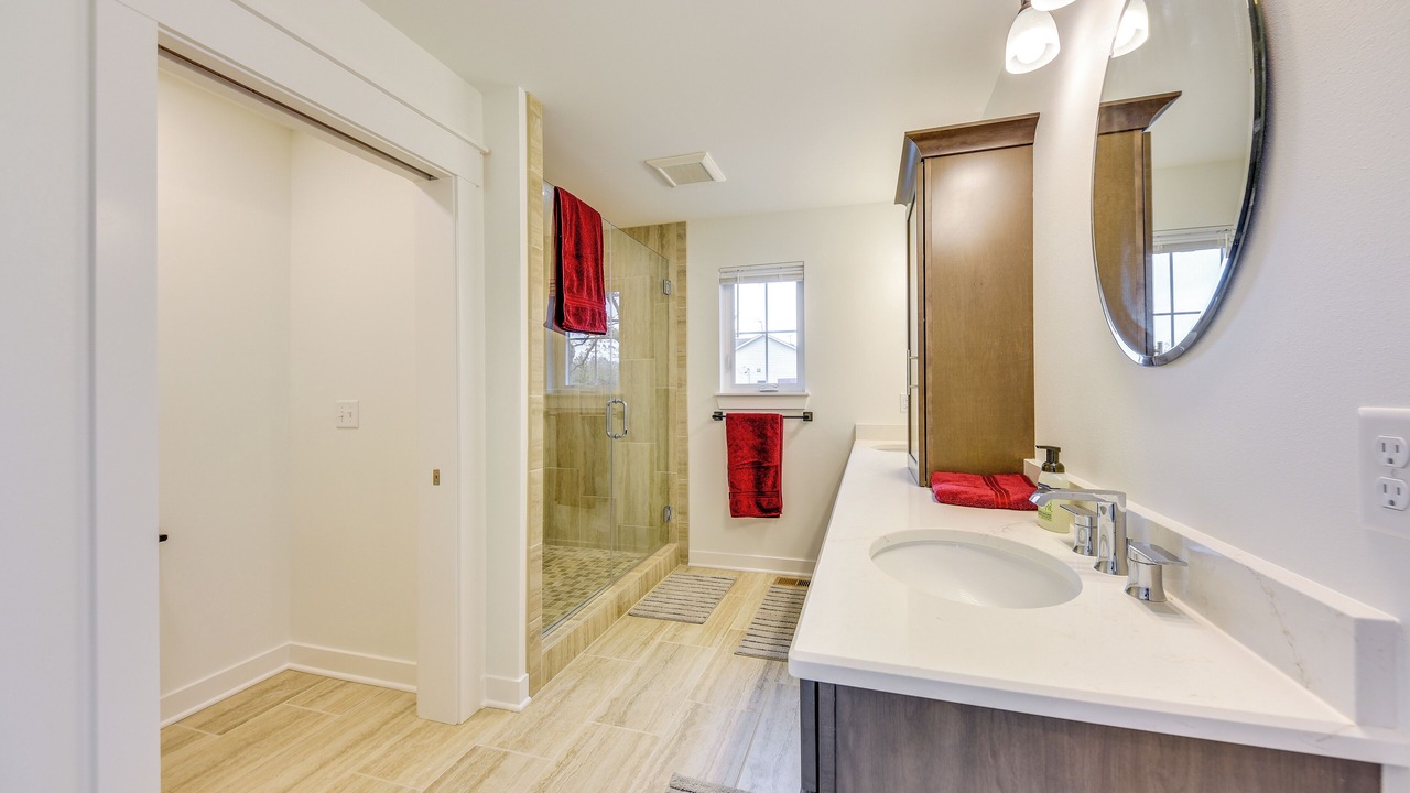 Photo of Bathroom in New Munster