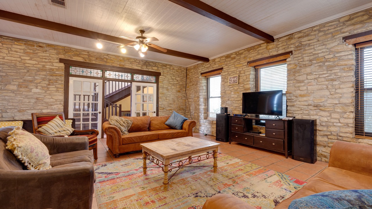 Photo of Livingroom in San Marcos