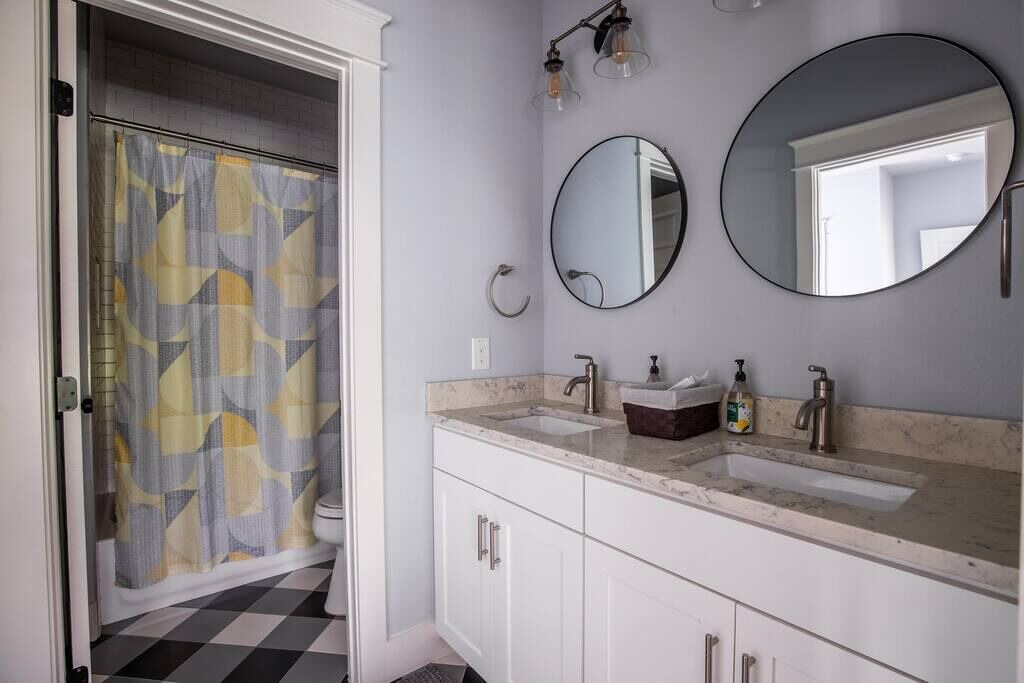 Photo of Bathroom in Beacon Hill