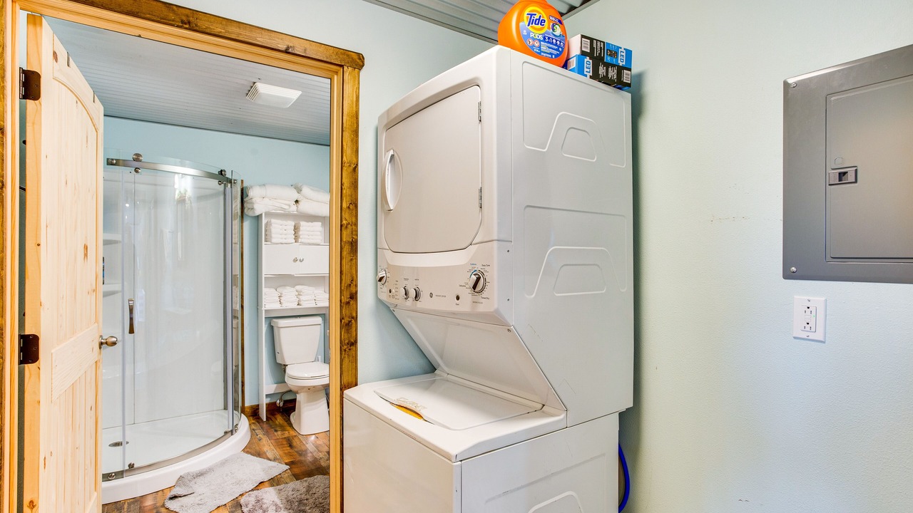 Photo of Bathroom in Commerce