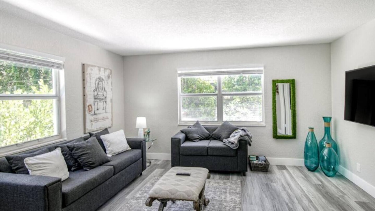 Photo of Livingroom in Palm Beach Shores