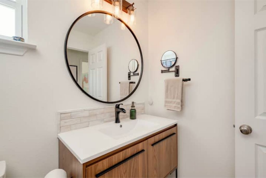 Photo of Bathroom in Chestnut