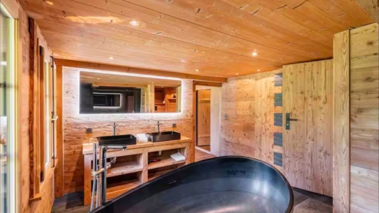 Photo of Bathroom in Saanen