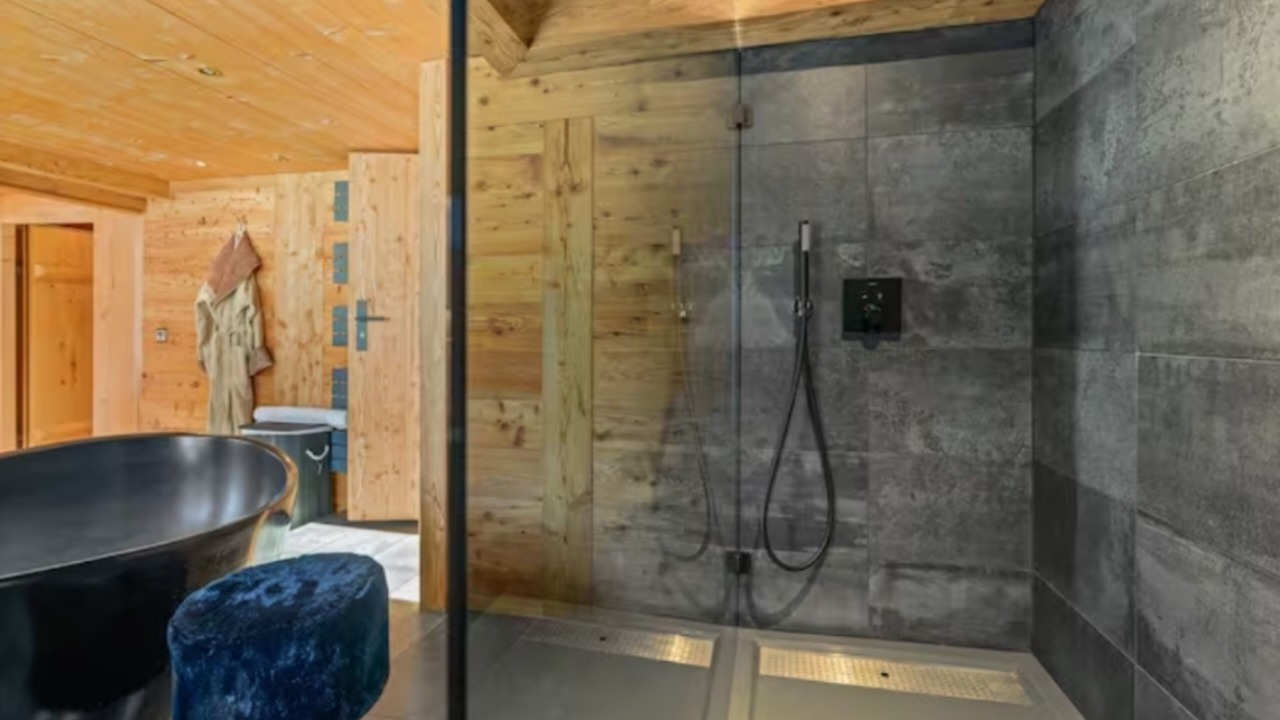 Photo of Bathroom in Saanen