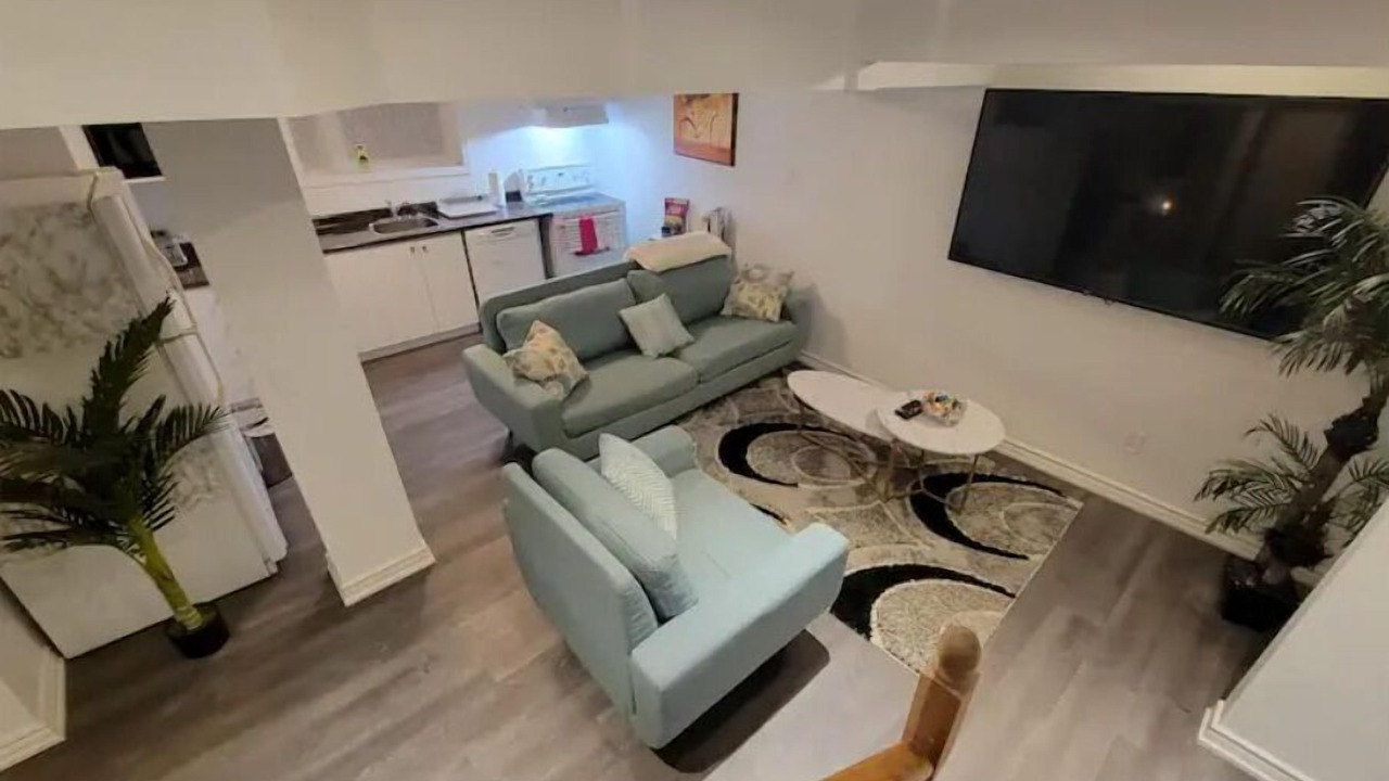 Photo of Livingroom in Ajax