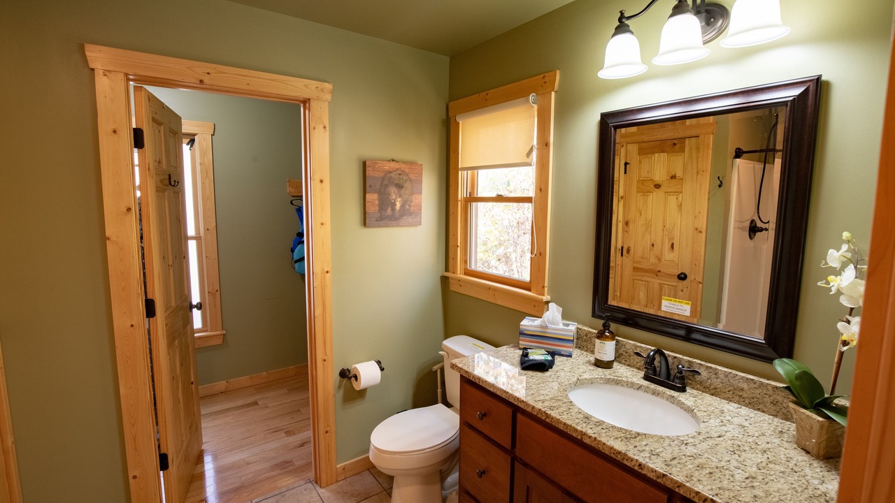 Photo of Bathroom in Eagle Mountain