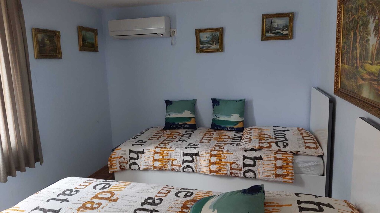 Photo of Bedroom in Paroisse Saint-Walburge