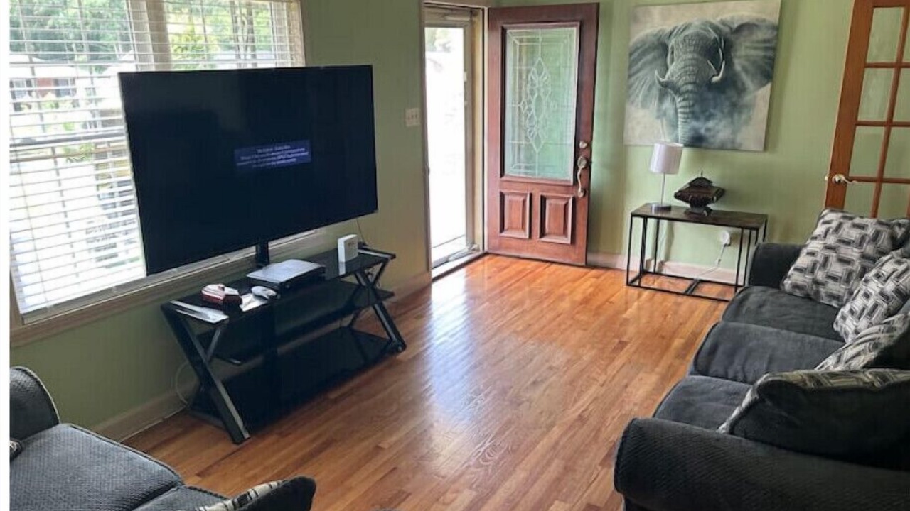 Photo of Livingroom in Albany